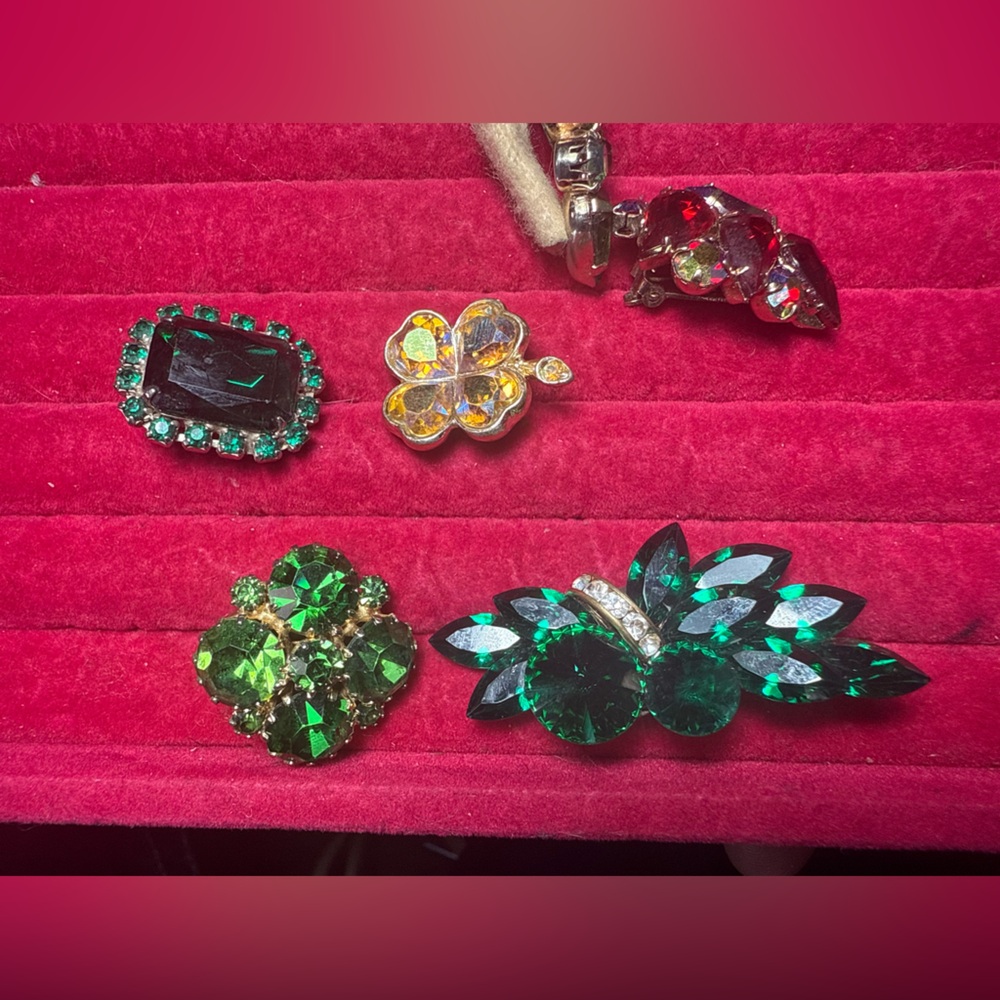 Single Clip-On Vintage Earrings Green Rhinestones - Picture 5 of 8